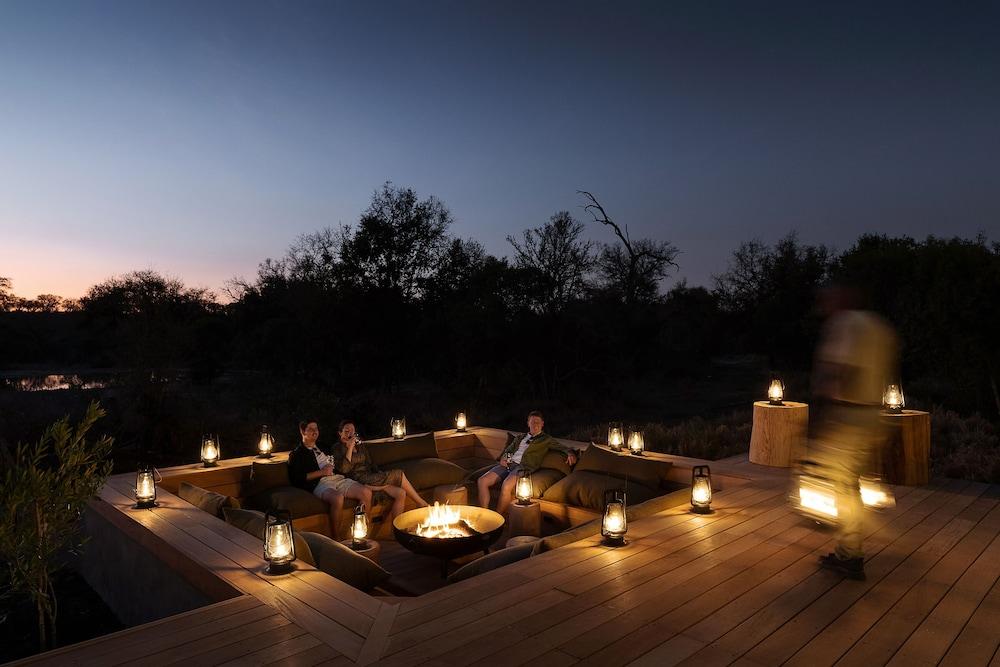 Monwana Hotel Hoedspruit Exterior photo
